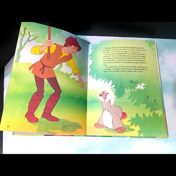 WALT DISNEY PICTURES 1990 THE BLACK CAULDRON BOOK - Picture 11 of 15